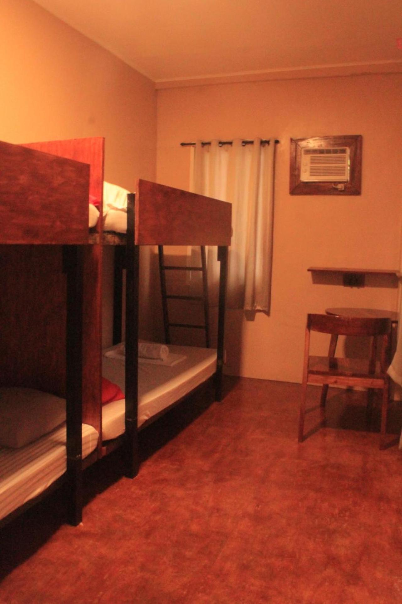 Laguno Bed And Breakfast Hostel Moalboal Habitación foto