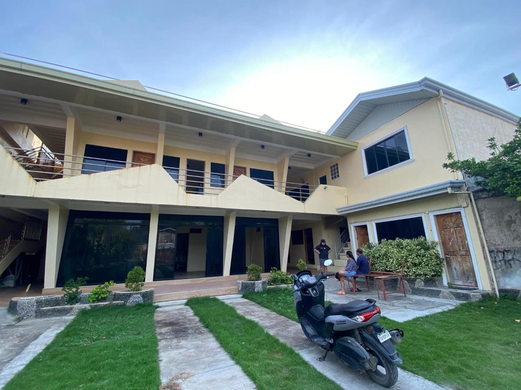 Laguno Bed And Breakfast Hostel Moalboal Exterior foto